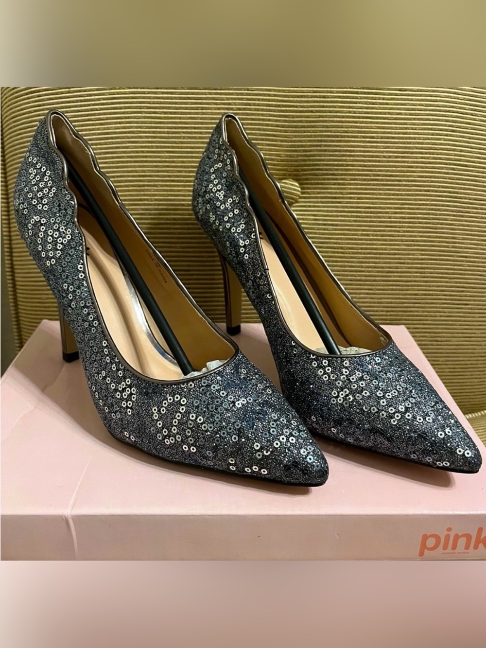 🔥NWT Pink Paradox London “Alexis” Pewter/Embellished Pumps - Size 8.5